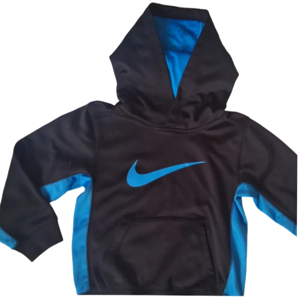 Nike Kids Black and Blue Sweatshirt
